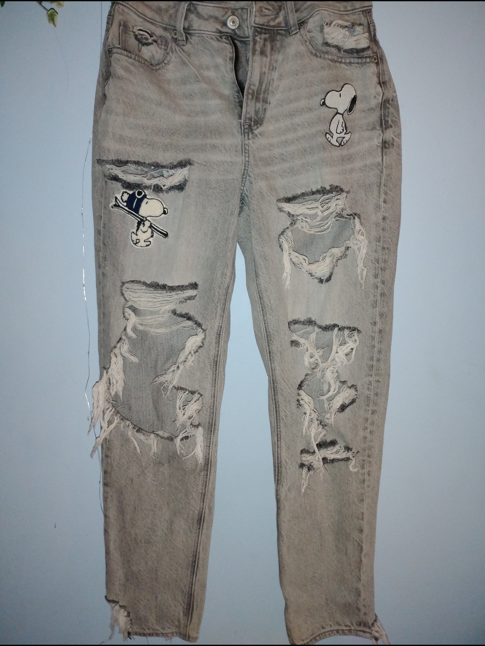 American Eagle Outfitters Light Gray Distressed Skinny Jeans with Snoopy Patches